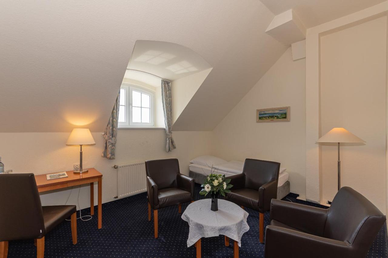 Hotel Kurhotel Sassnitz 3*